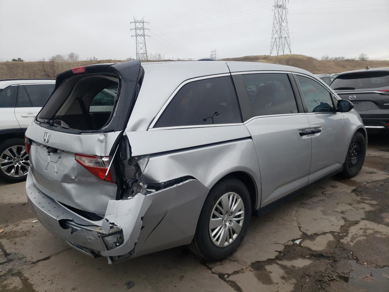 Photo 4 from auction – 2014 HONDA ODYSSEY LX with VIN 5FNRL5H27EB045981