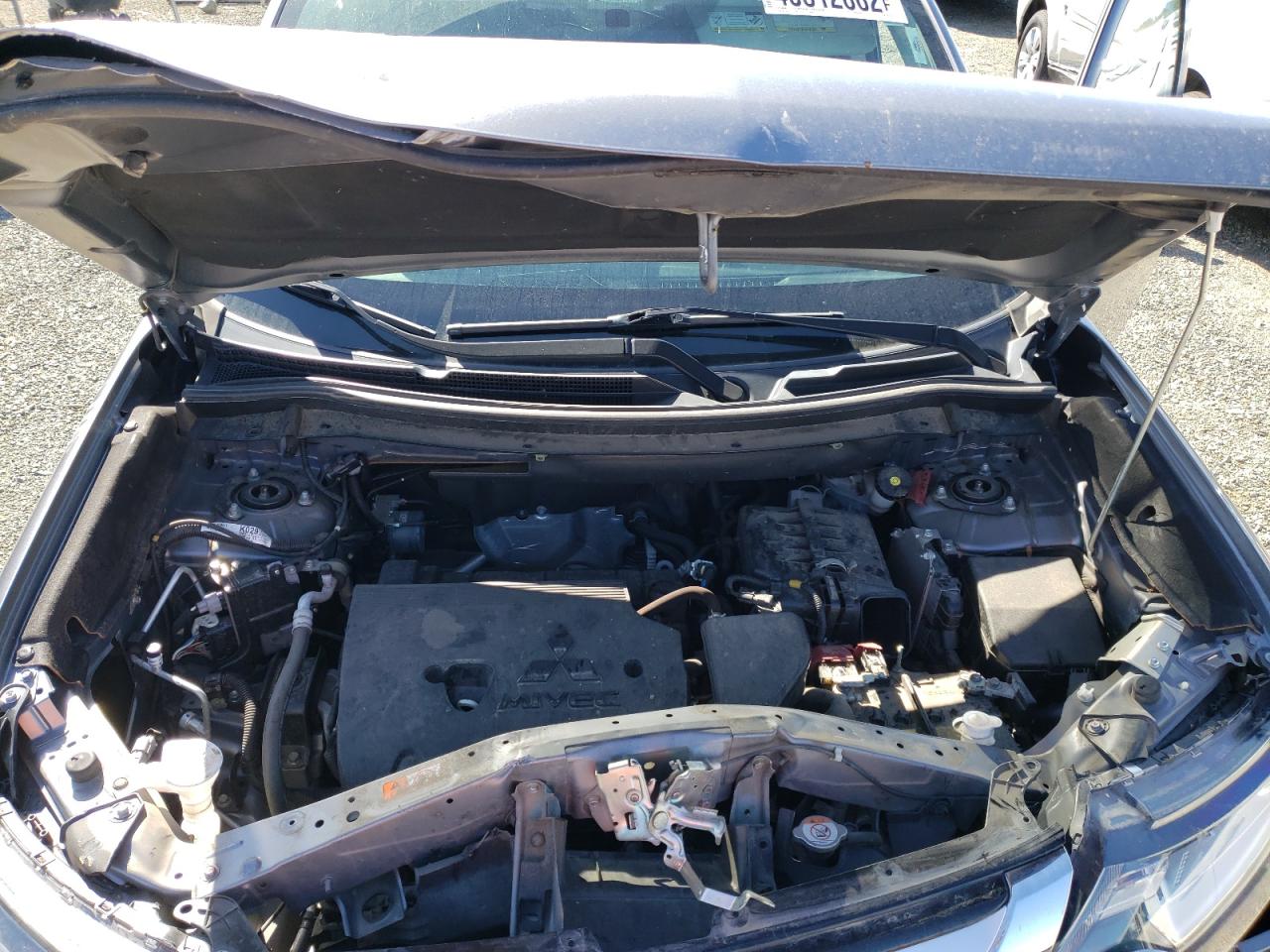 Photo 7 from auction – 2018 MITSUBISHI OUTLANDER with VIN JA4AZ3A38JJ002024