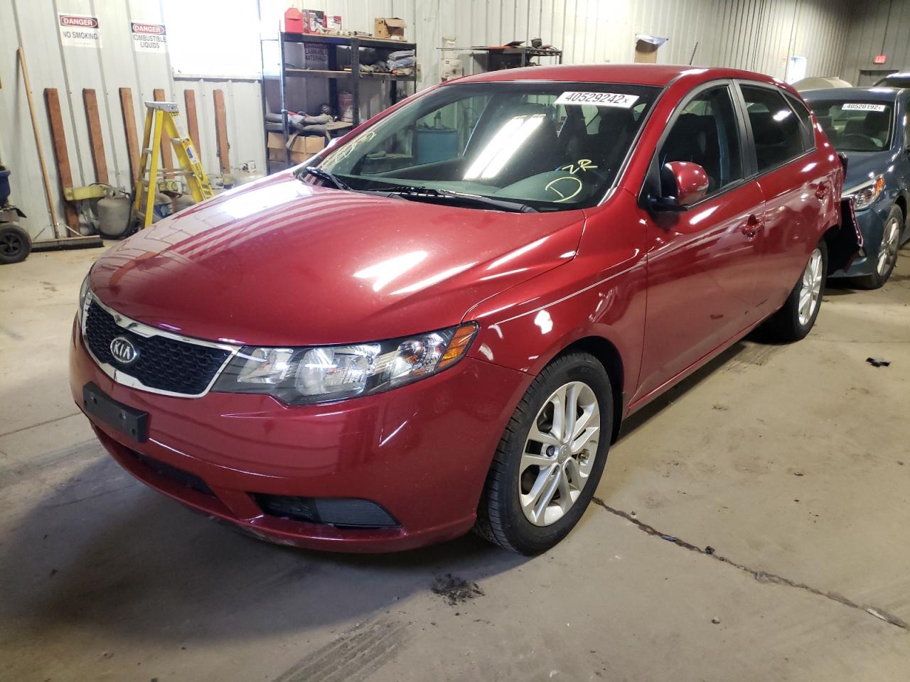 Photo 2 from auction – 2011 KIA FORTE EX with VIN KNAFU5A24B5403641