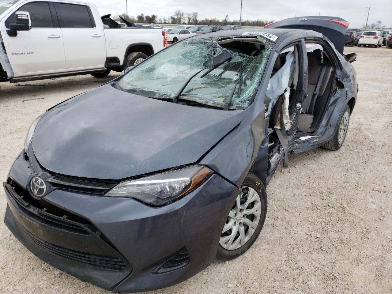 Photo 9 from auction – 2017 TOYOTA COROLLA L with VIN 5YFBURHE3HP676526
