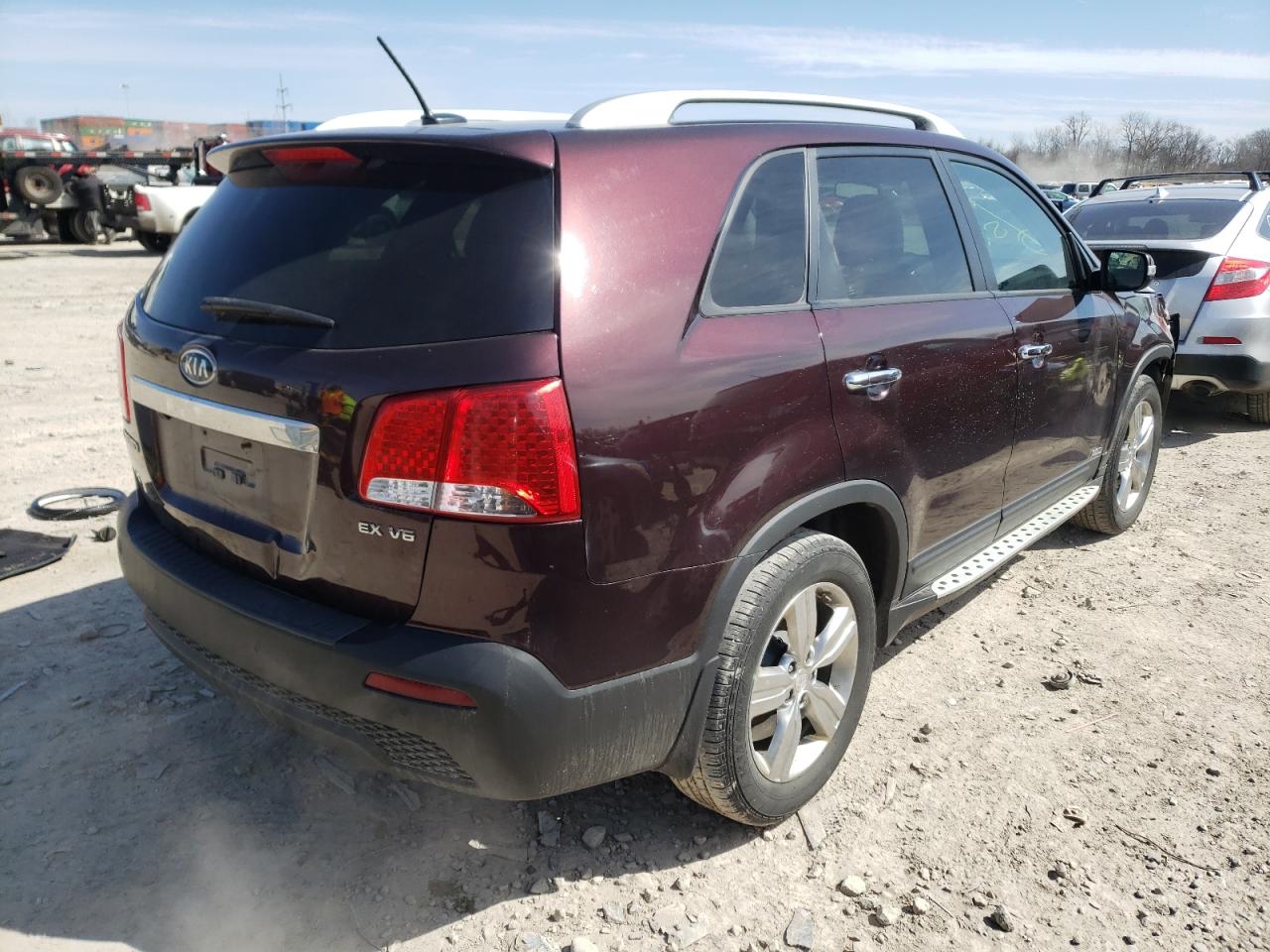 Photo 4 from auction – 2012 KIA SORENTO EX with VIN 5XYKUDA22CG206620