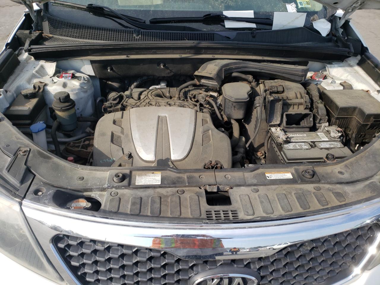 Photo 7 from auction – 2011 KIA SORENTO EX with VIN 5XYKUDA28BG011636