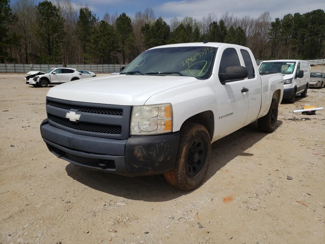 Photo 2 from auction – 2007 CHEVROLET SILVERADO with VIN 1GCEK19C57Z633571