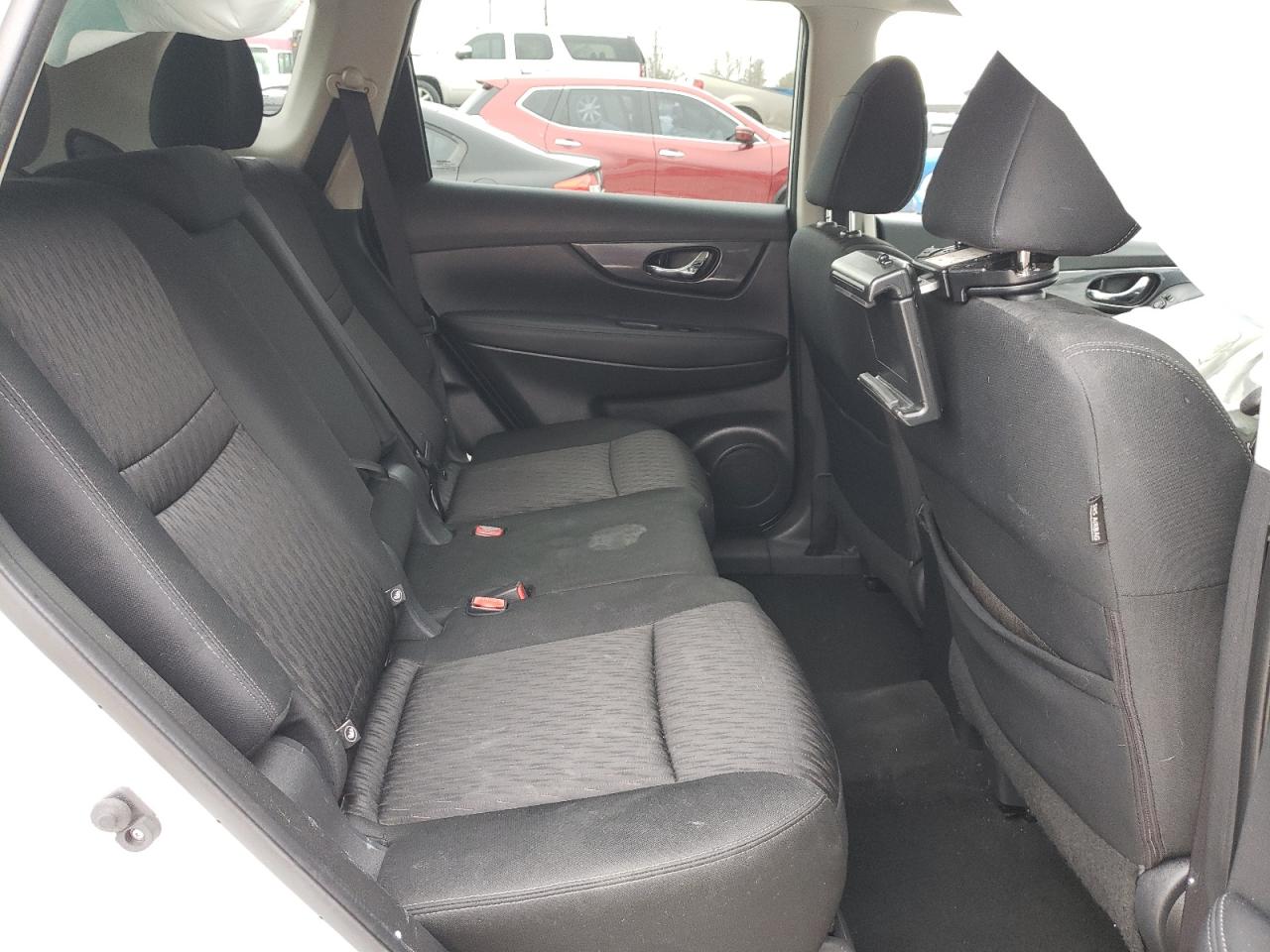 Photo 6 from auction – 2019 NISSAN ROGUE S with VIN KNMAT2MV6KP546499