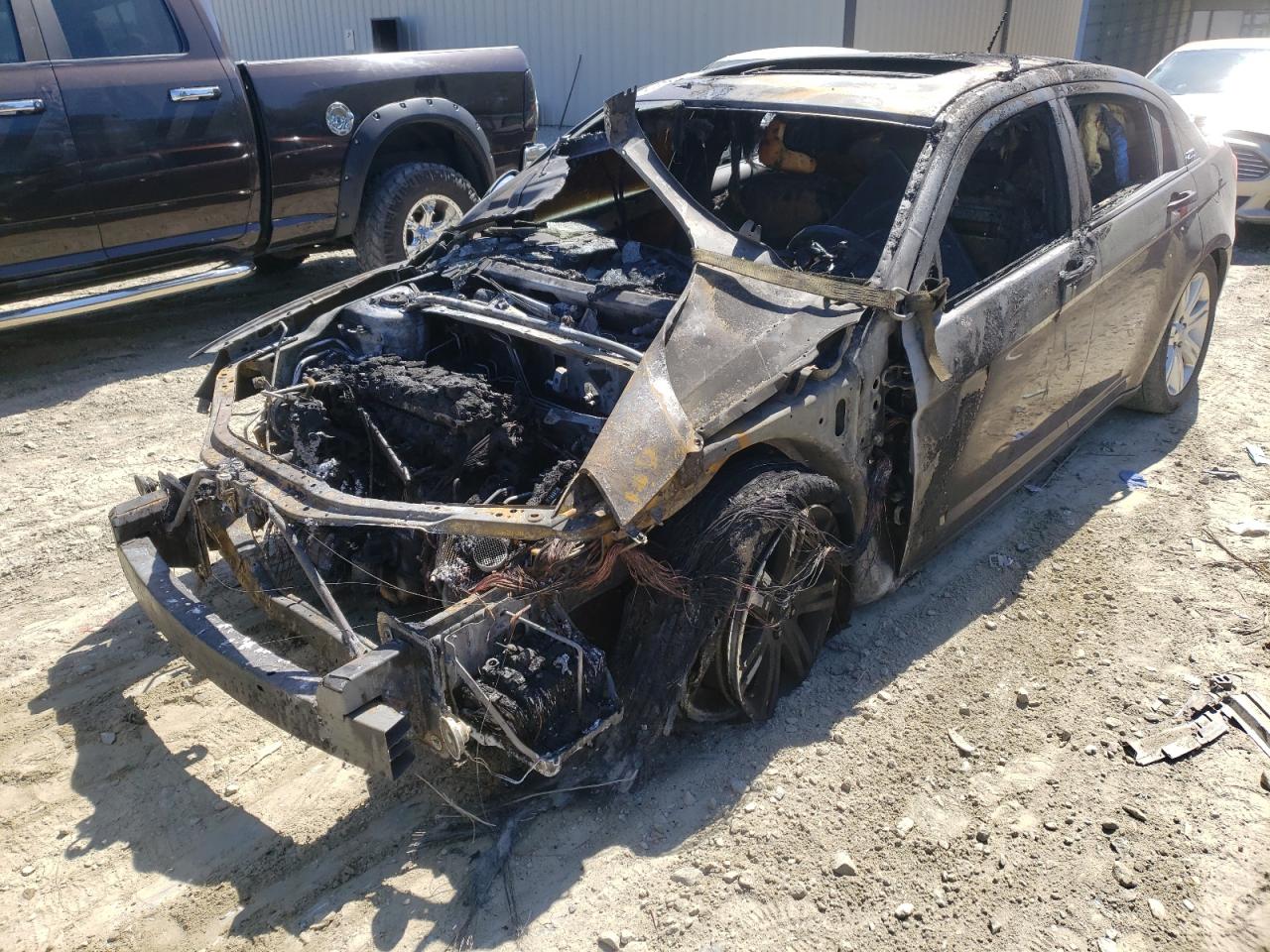 Photo 2 from auction – 2012 CHRYSLER 200 TOURIN with VIN 1C3CCBBB2CN241567