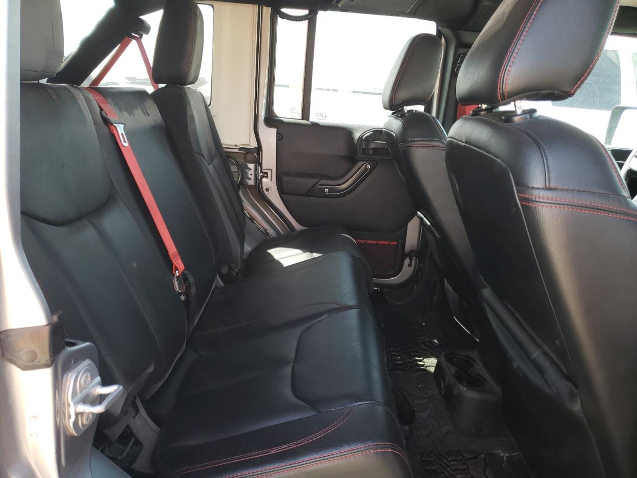 Photo 6 from auction – 2017 JEEP WRANGLER U with VIN 1C4BJWFG5HL635352
