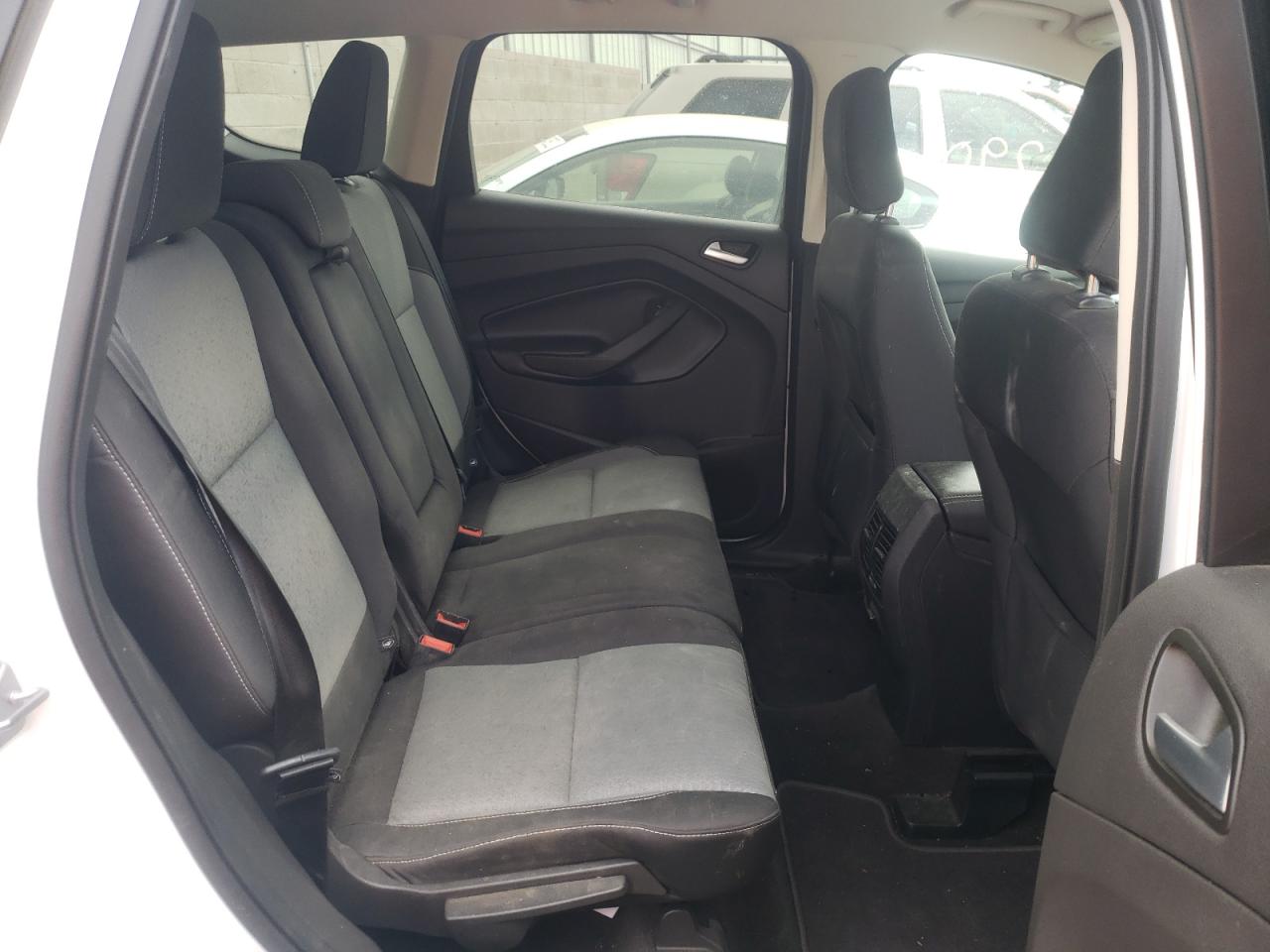 Photo 6 from auction – 2018 FORD ESCAPE SE with VIN 1FMCU9GDXJUD33990