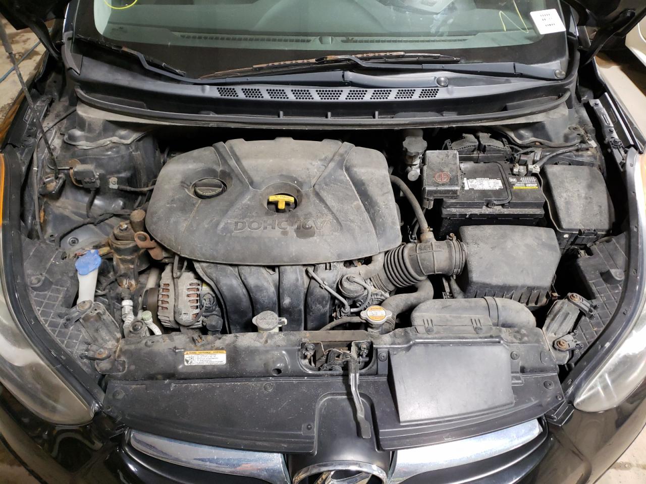 Photo 7 from auction – 2012 HYUNDAI ELANTRA GL with VIN 5NPDH4AE7CH140694