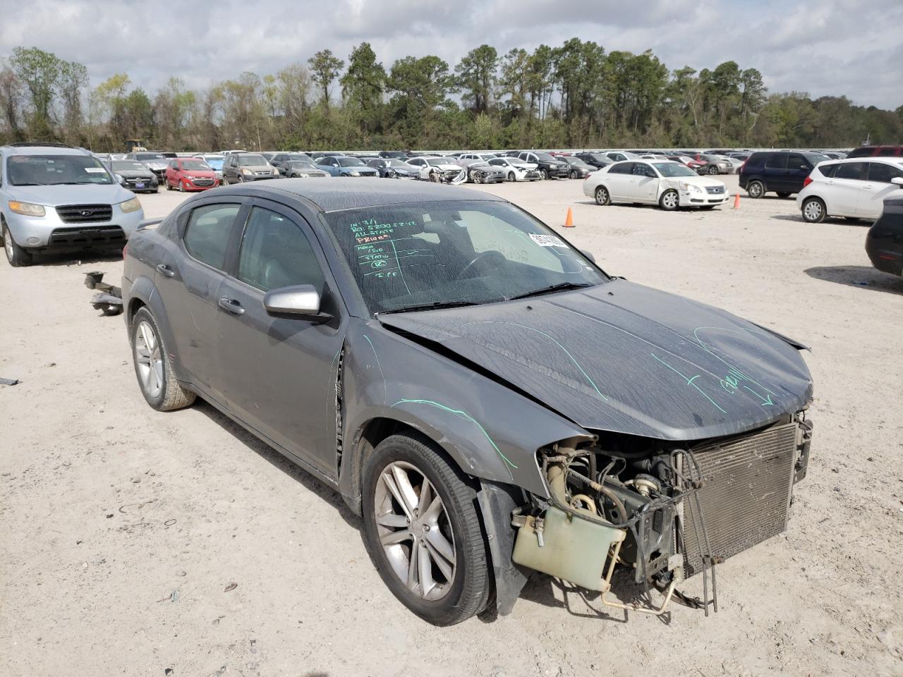DODGE AVENGER SX 2013 with VIN 1C3CDZCB7DN633076 - Photo from auction