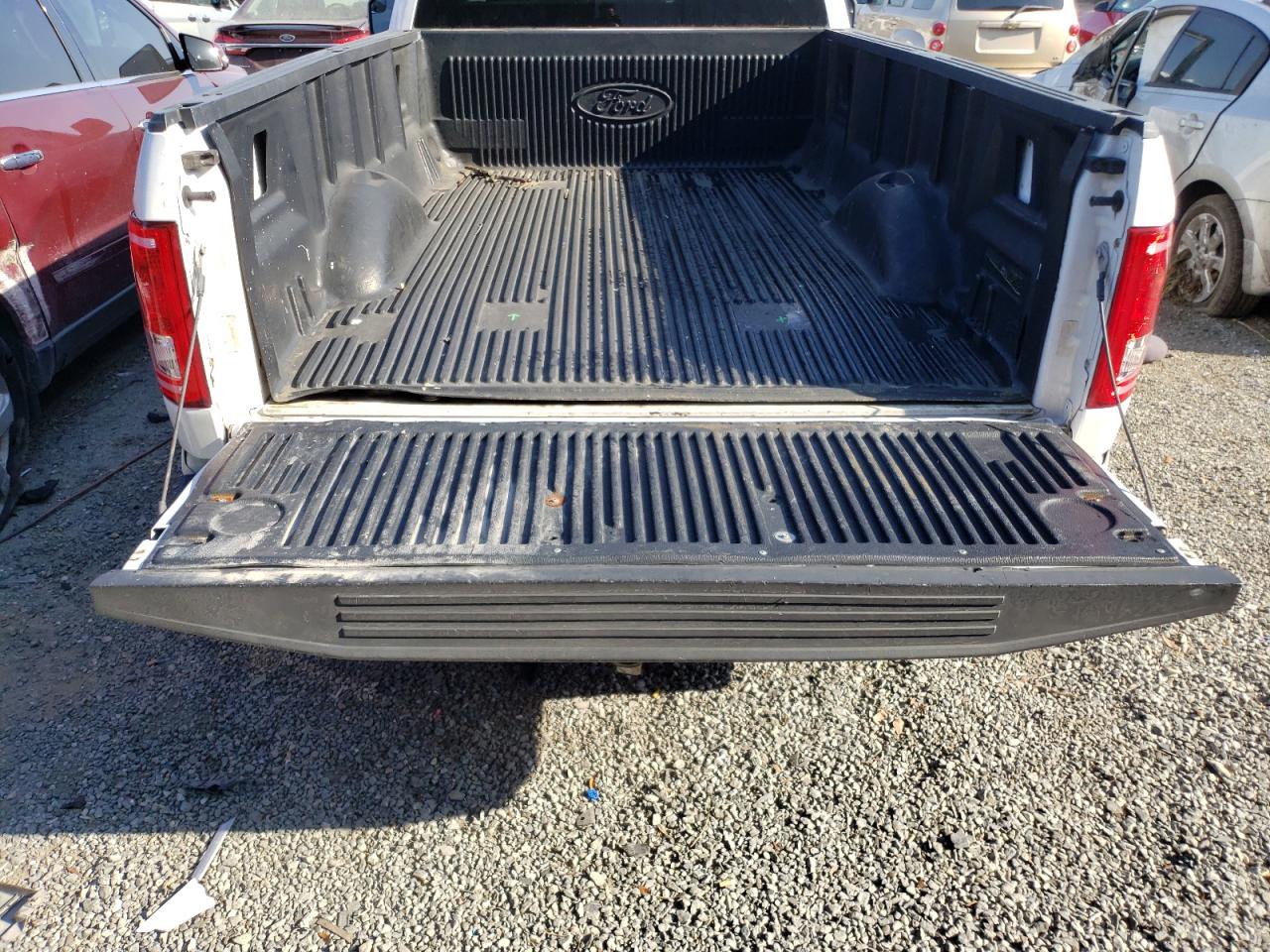 Photo 6 from auction – 2017 FORD F150 with VIN 1FTMF1C82HKD84337
