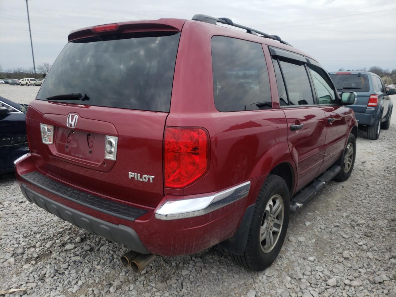 Photo 4 from auction – 2005 HONDA PILOT EXL with VIN 5FNYF18545B015584