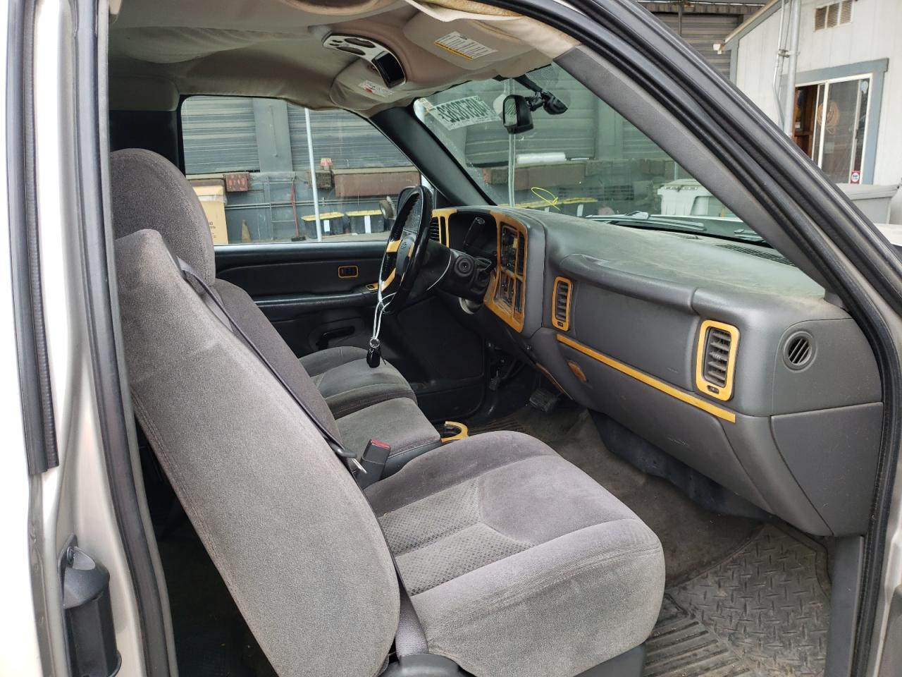 Photo 5 from auction – 2006 CHEVROLET SILVERADO with VIN 2GCEC19Z861308941