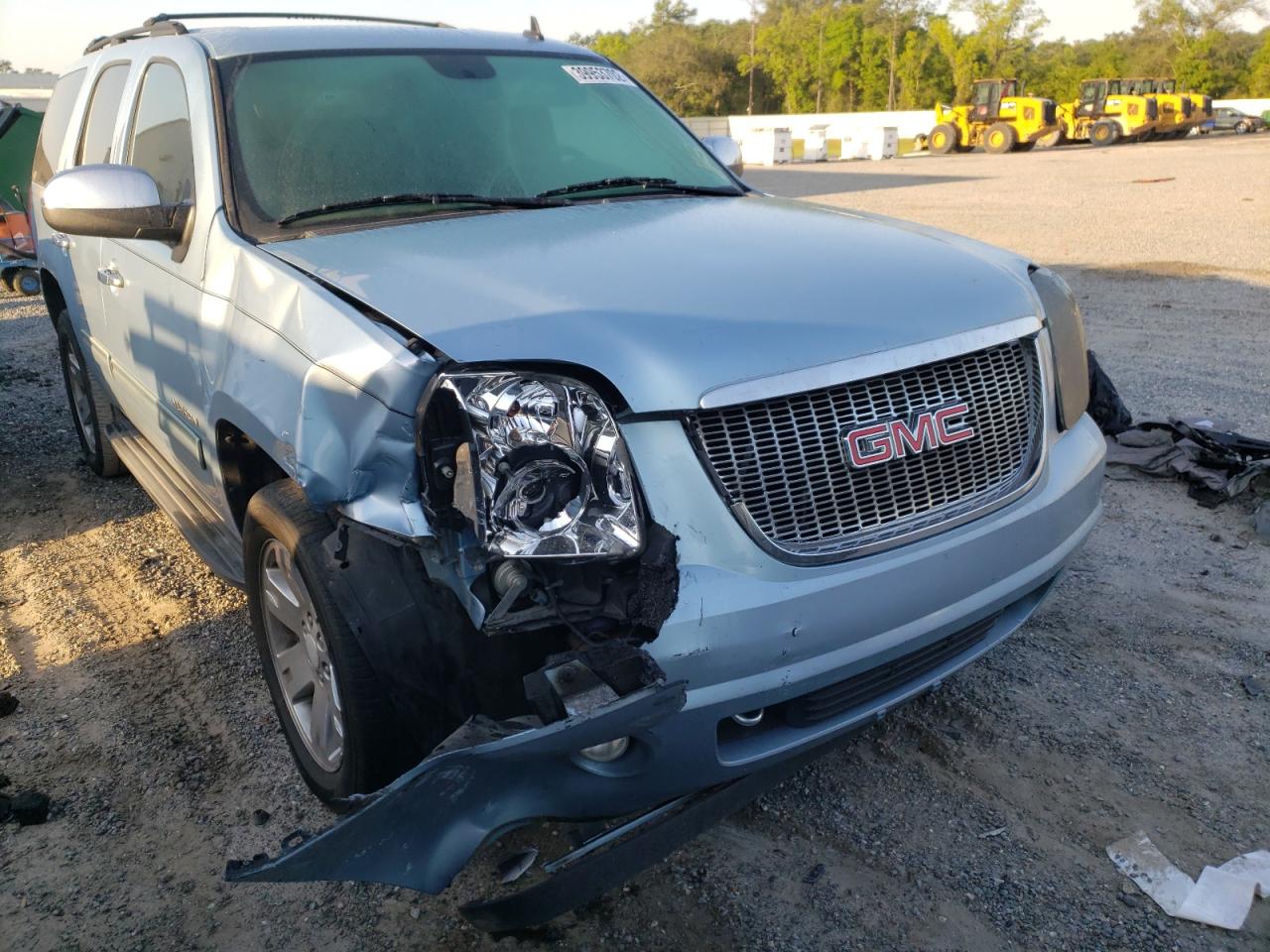 GMC YUKON SLT 2011 with VIN 1GKS1CE03BR253218 - Photo from auction