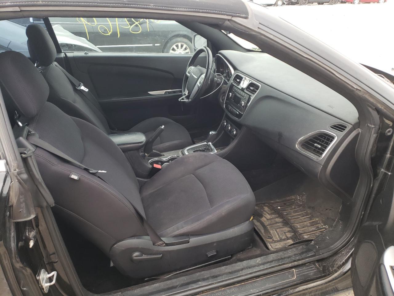 Photo 5 from auction – 2012 CHRYSLER 200 TOURIN with VIN 1C3BCBEB6CN229039