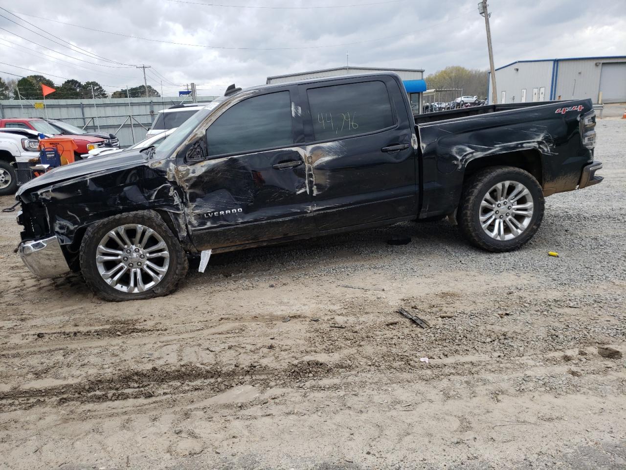 Photo 9 from auction – 2017 CHEVROLET SILVERADO with VIN 3GCUKREC7HG436886