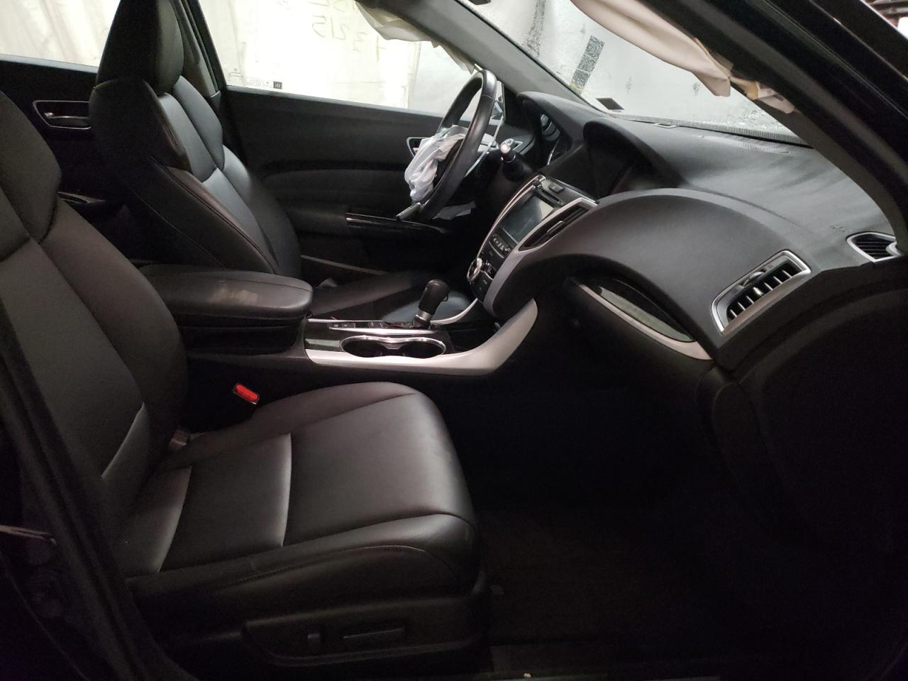 Photo 5 from auction – 2018 ACURA TLX with VIN 19UUB1F35JA010524