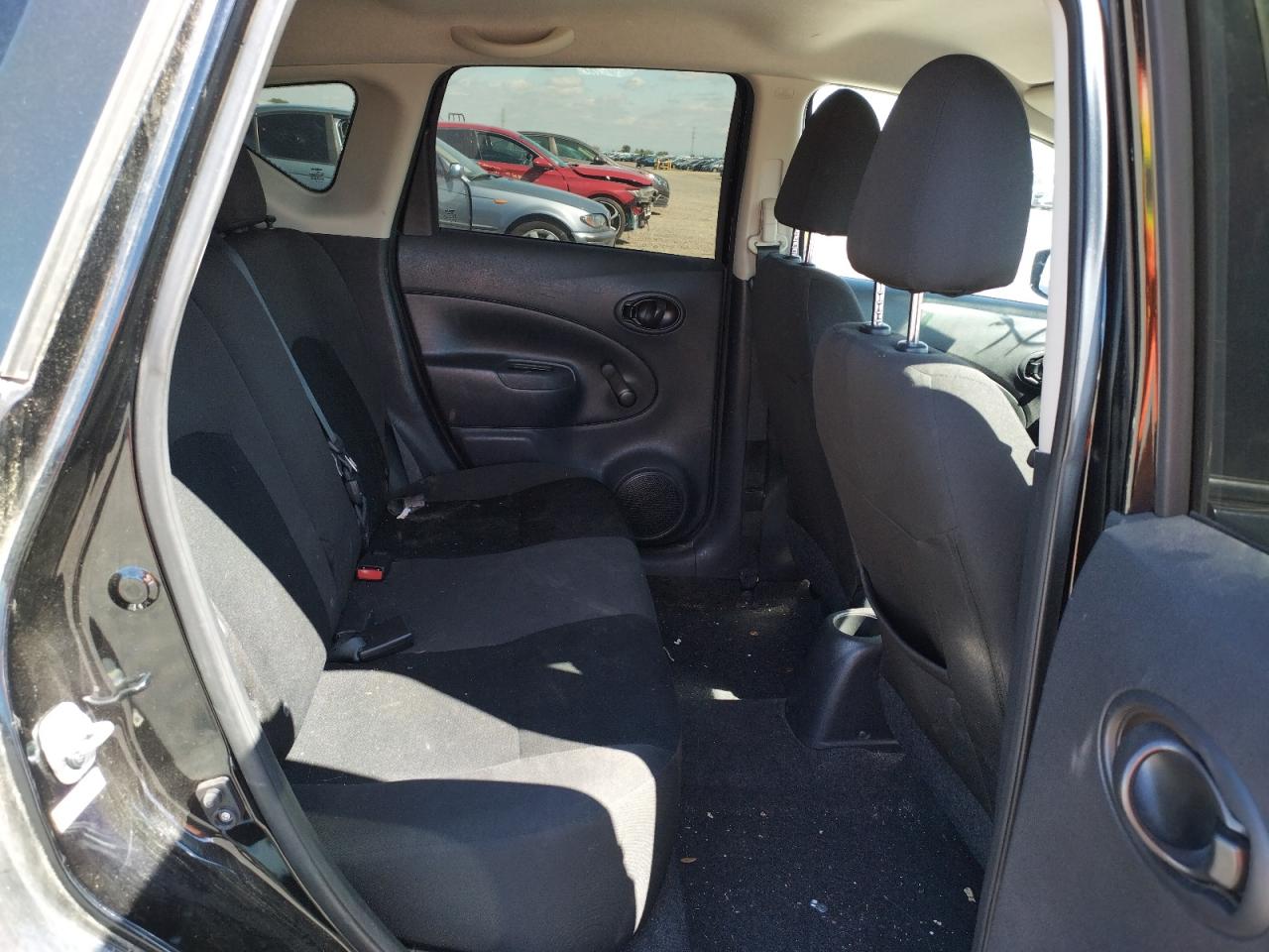 Photo 6 from auction – 2015 NISSAN VERSA NOTE with VIN 3N1CE2CP2FL410932