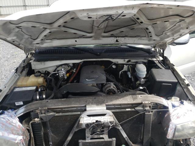 Photo 7 from auction – 2004 CHEVROLET SILVERADO with VIN 1GCHC23U44F123520