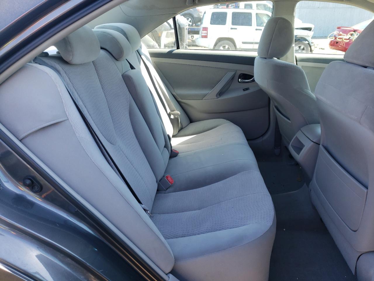 Photo 6 from auction – 2010 TOYOTA CAMRY BASE with VIN 4T4BF3EK1AR044622