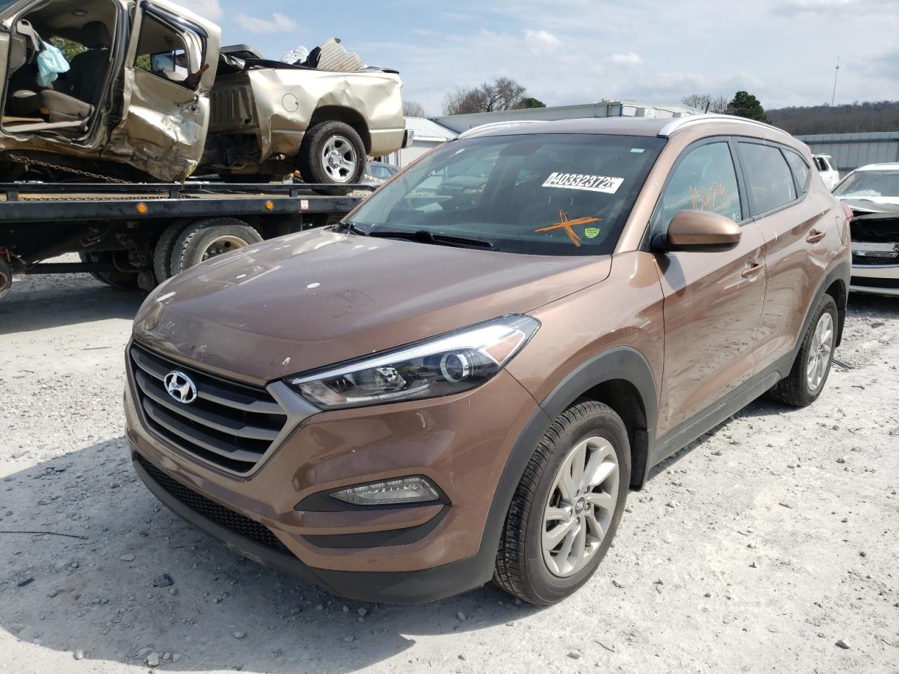 Photo 2 from auction – 2016 HYUNDAI TUCSON LIM with VIN KM8J3CA43GU242732