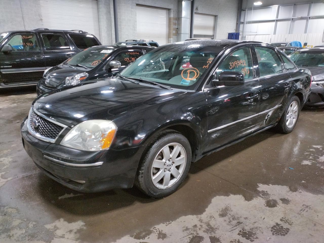Photo 2 from auction – 2006 FORD FIVE HUNDR with VIN 1FAFP27176G114275