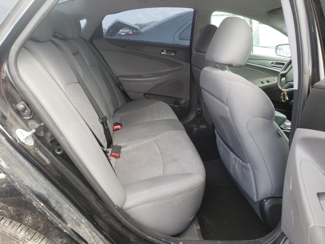 Photo 6 from auction – 2014 HYUNDAI SONATA GLS with VIN 5NPEB4AC4EH837280