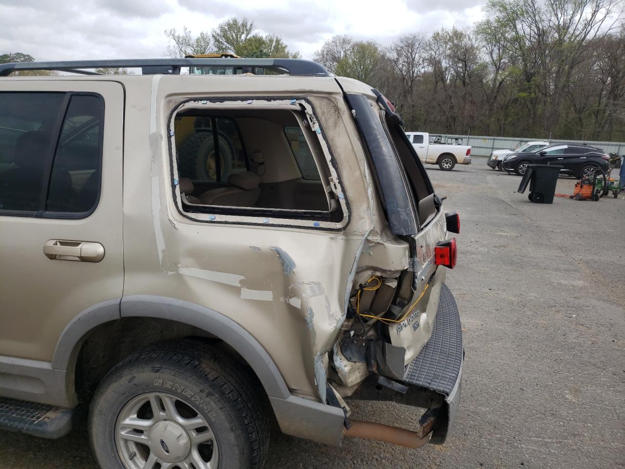 Photo 9 from auction – 2002 FORD EXPLORER X with VIN 1FMZU63EX2ZC21959