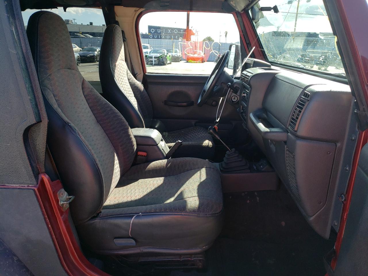 Photo 5 from auction – 1999 JEEP WRANGLER / with VIN 1J4FY19S6XP416854