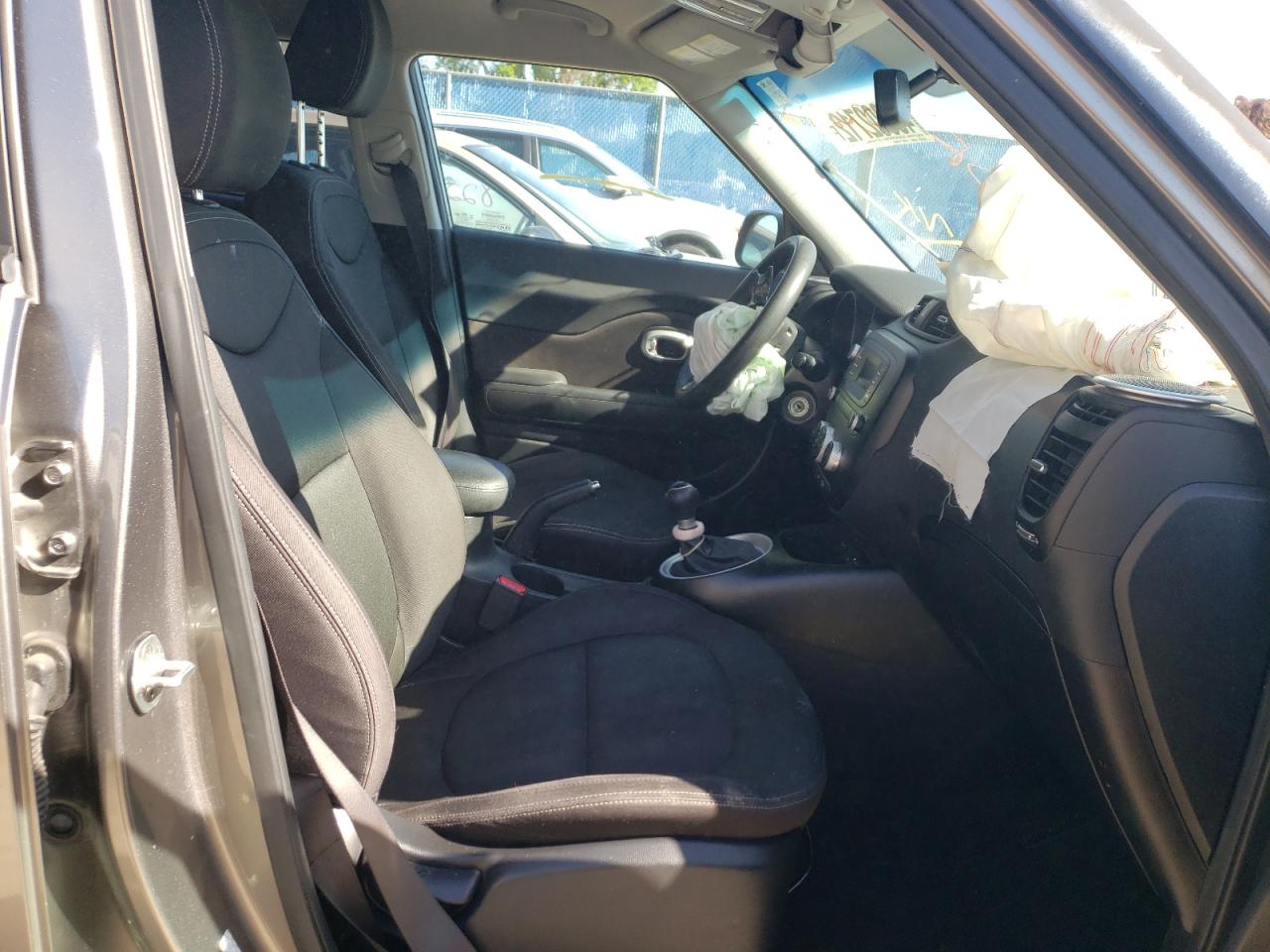 Photo 5 from auction – 2016 KIA SOUL with VIN KNDJN2A26G7311158