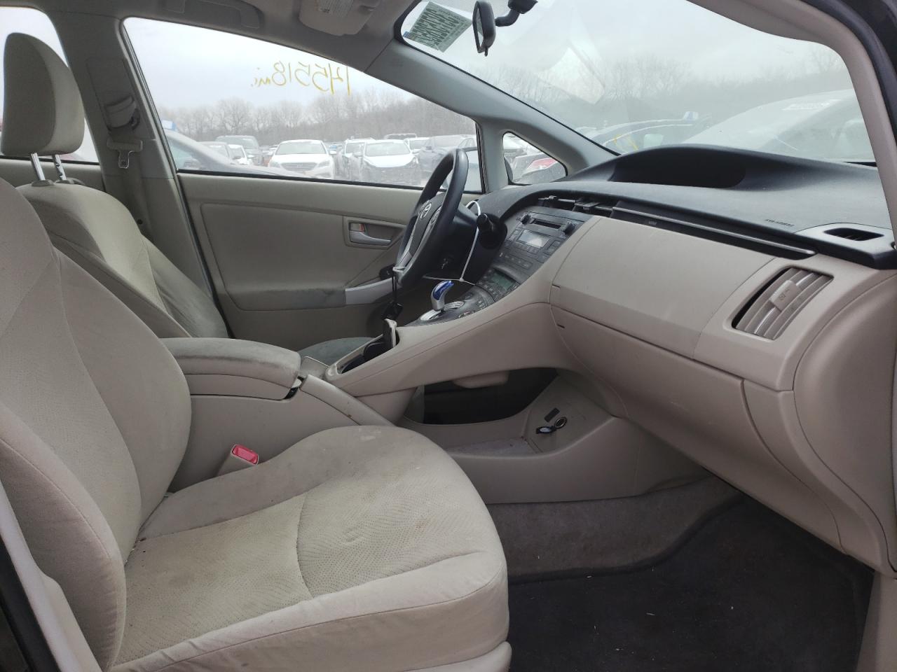 Photo 5 from auction – 2011 TOYOTA PRIUS with VIN JTDKN3DU0B0289523