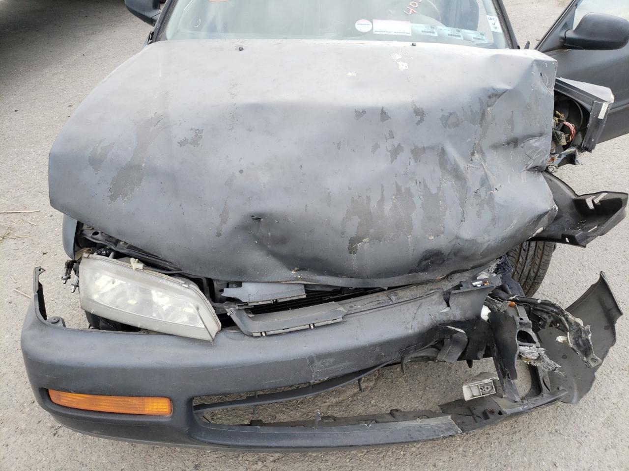Photo 7 from auction – 1997 HONDA ACCORD LX with VIN 1HGCD5637VA075135
