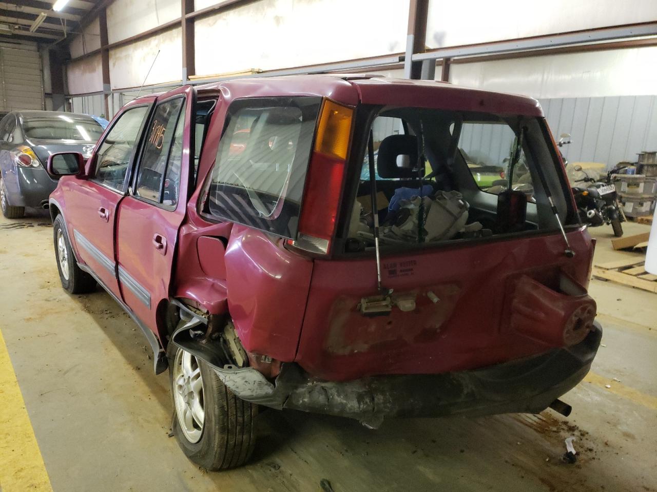 Photo 3 from auction – 2000 HONDA CR-V EX with VIN JHLRD1863YC055100