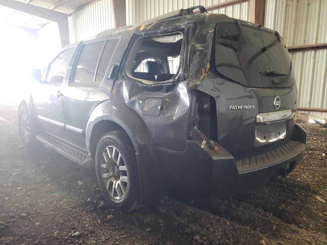 Photo 3 from auction – 2010 NISSAN PATHFINDER with VIN 5N1AR1NN5AC608838