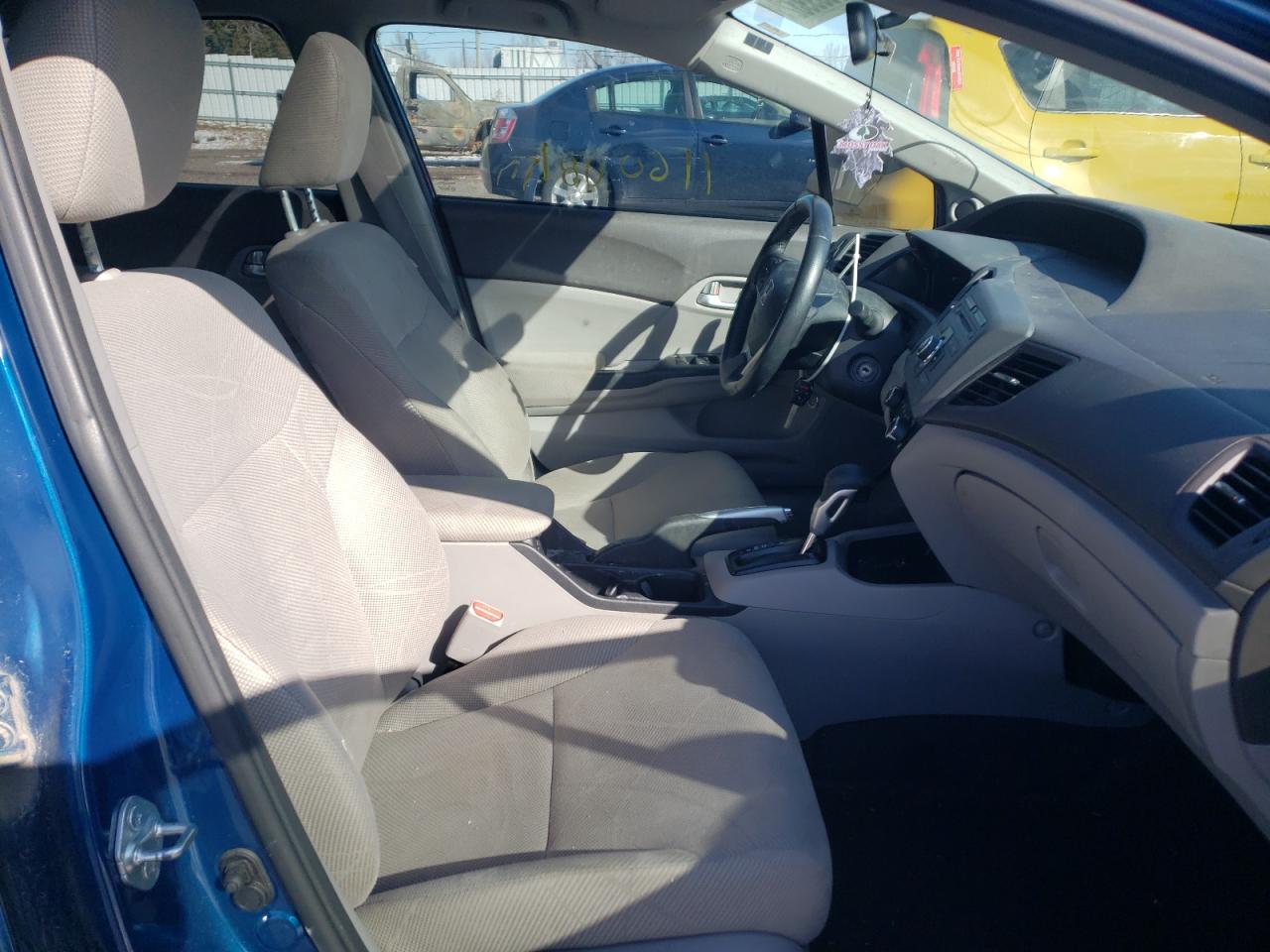 Zdjęcie 5 z aukcji – 2012 HONDA CIVIC LX z VIN 2HGFB2F57CH013073