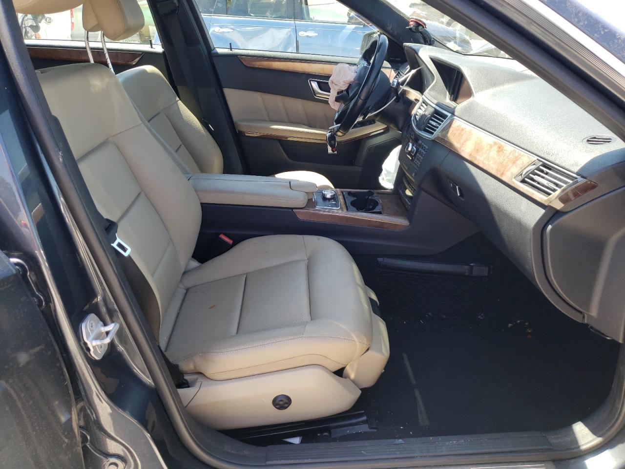 Photo 5 from auction – 2013 MERCEDES-BENZ E 350 4MAT with VIN WDDHF8JB5DA730377