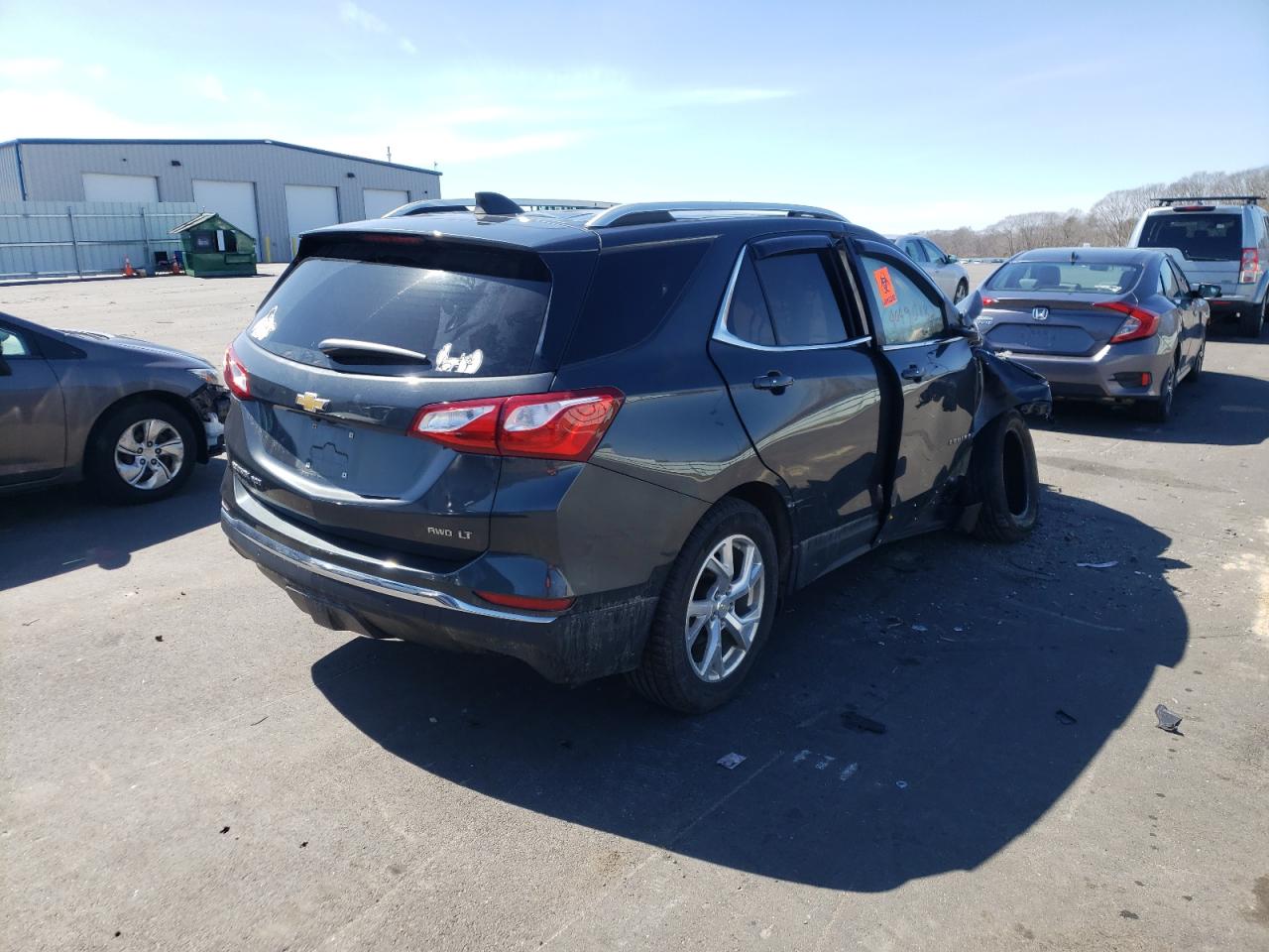 Photo 4 from auction – 2018 CHEVROLET EQUINOX LT with VIN 2GNAXTEX3J6145699