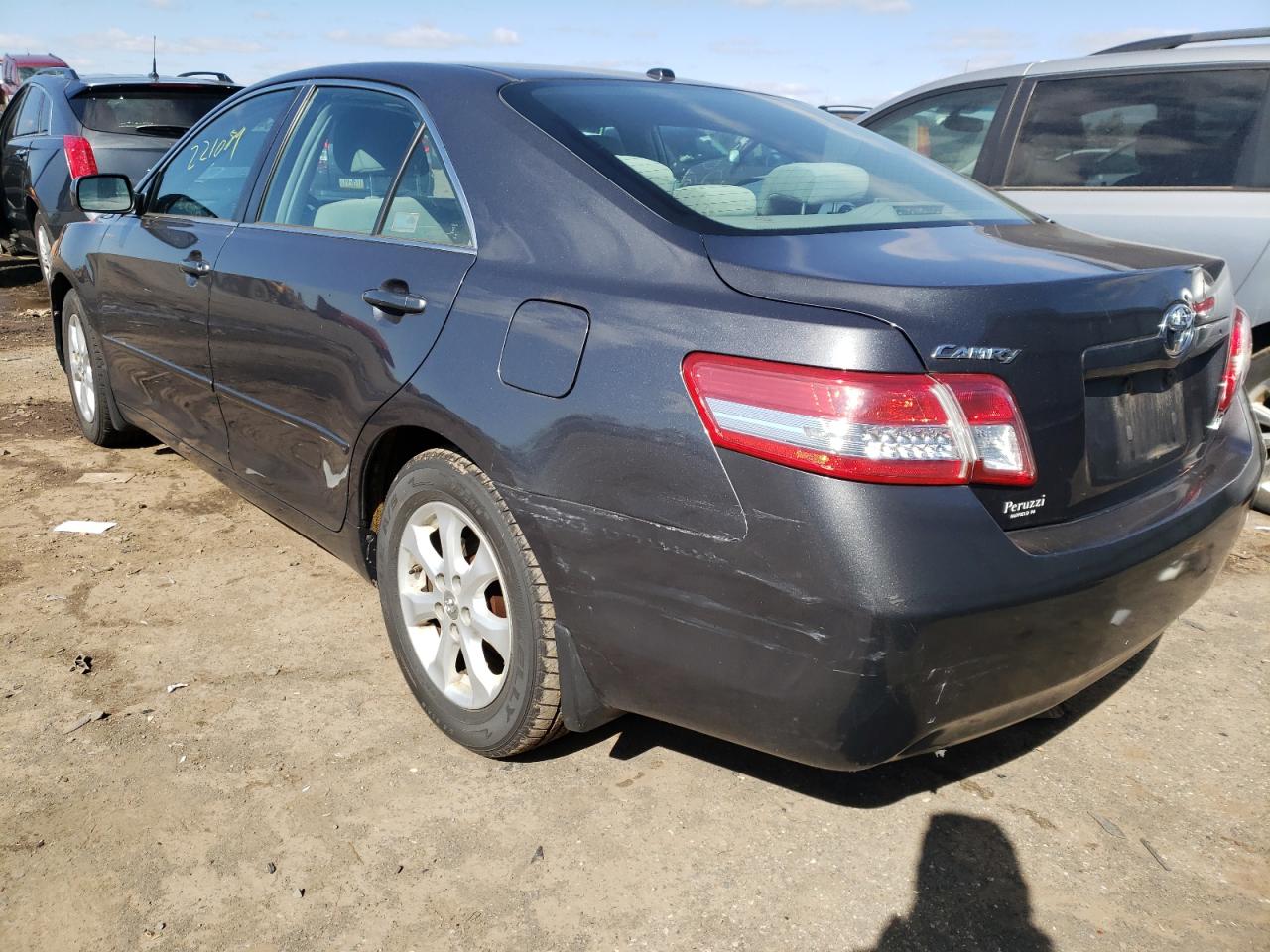 Photo 3 from auction – 2011 TOYOTA CAMRY BASE with VIN 4T1BF3EK4BU703076
