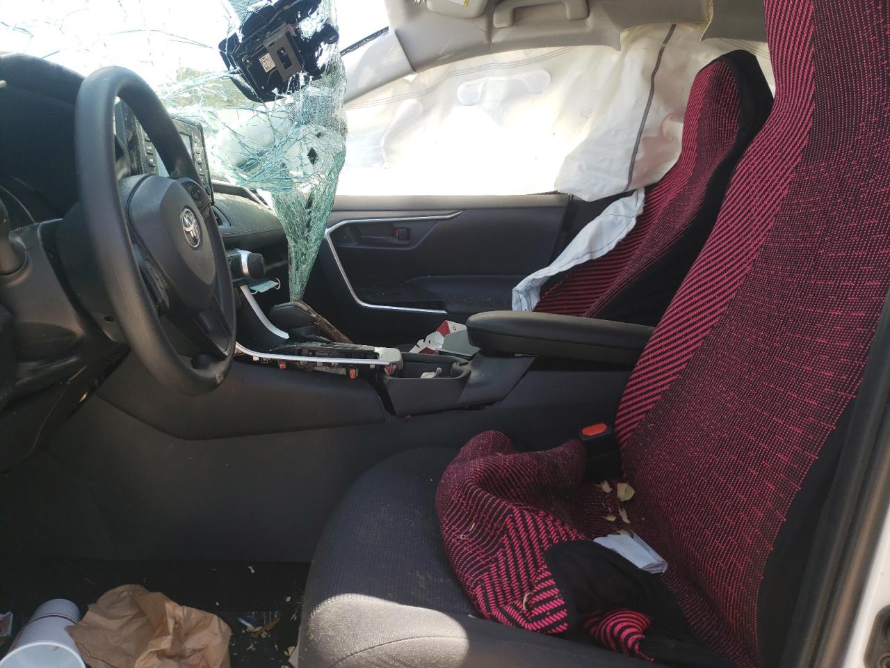 Photo 5 from auction – 2021 TOYOTA RAV4 LE with VIN 2T3H1RFV6MW156410