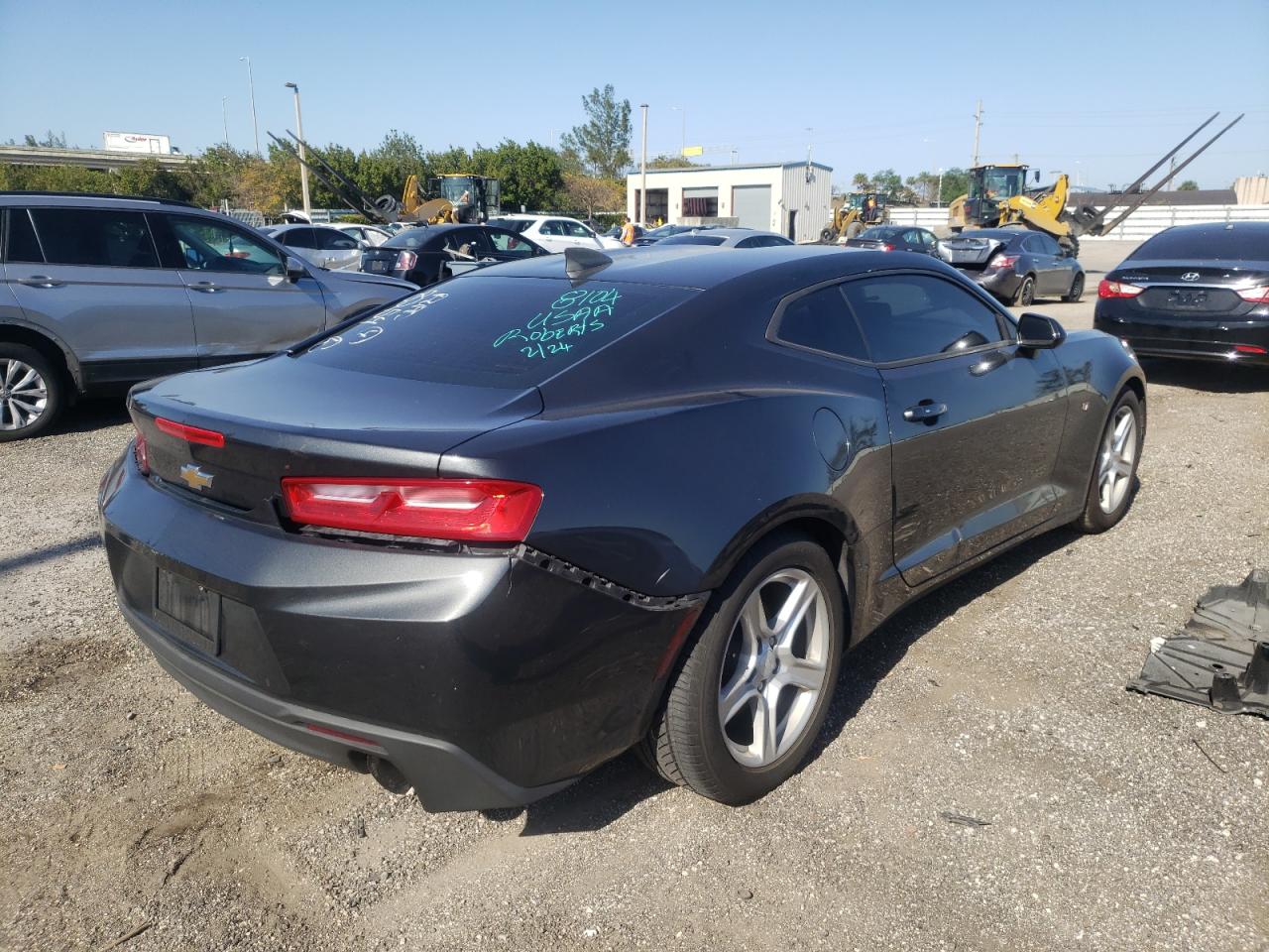 Photo 4 from auction – 2016 CHEVROLET CAMARO LT with VIN 1G1FB1RX0G0158254