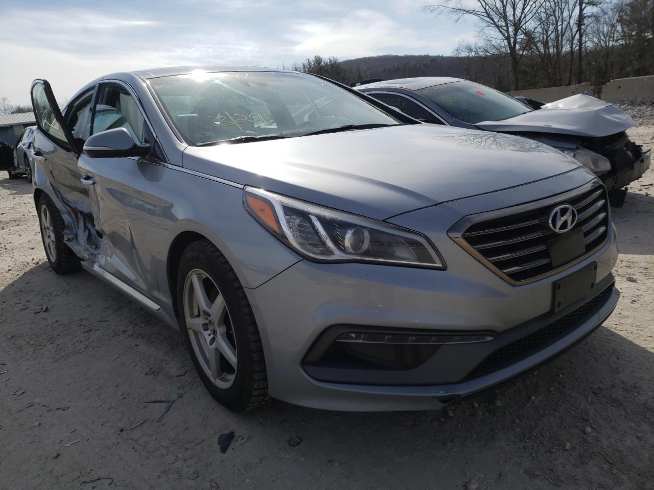 HYUNDAI SONATA SPO 2015 with VIN 5NPE34AB2FH068221 - Photo from auction
