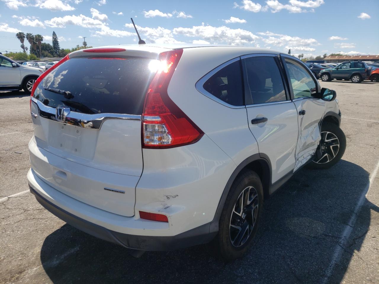 Photo 4 from auction – 2016 HONDA CR-V SE with VIN 5J6RM3H46GL011897