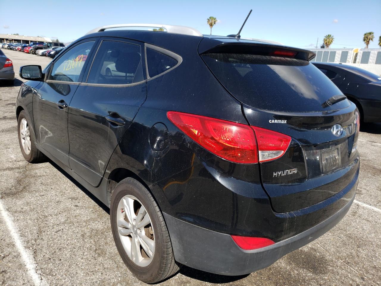 Photo 3 from auction – 2011 HYUNDAI TUCSON GLS with VIN KM8JU3AC2BU229936