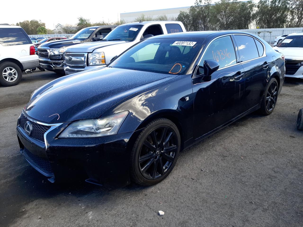Photo 2 from auction – 2013 LEXUS GS 350 with VIN JTHBE1BL0D5001180