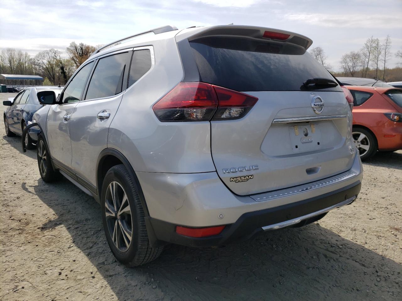 Photo 3 from auction – 2019 NISSAN ROGUE S with VIN 5N1AT2MT6KC841202