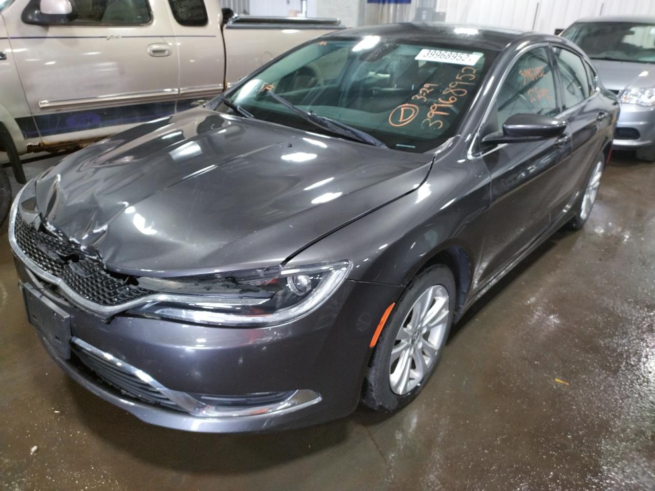 Photo 2 from auction – 2015 CHRYSLER 200 LIMITE with VIN 1C3CCCABXFN723988