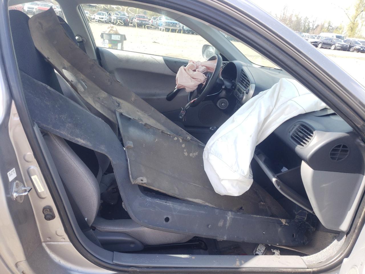 Photo 5 from auction – 2000 HONDA INSIGHT with VIN JHMZE1350YT004791