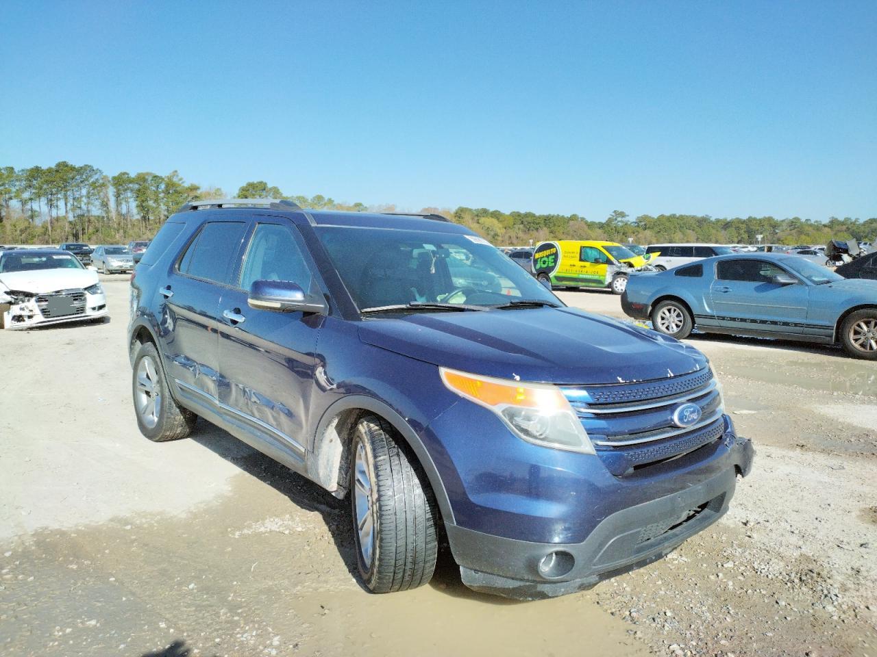 FORD EXPLORER L 2011 with VIN 1FMHK8F84BGA33372 - Photo from auction
