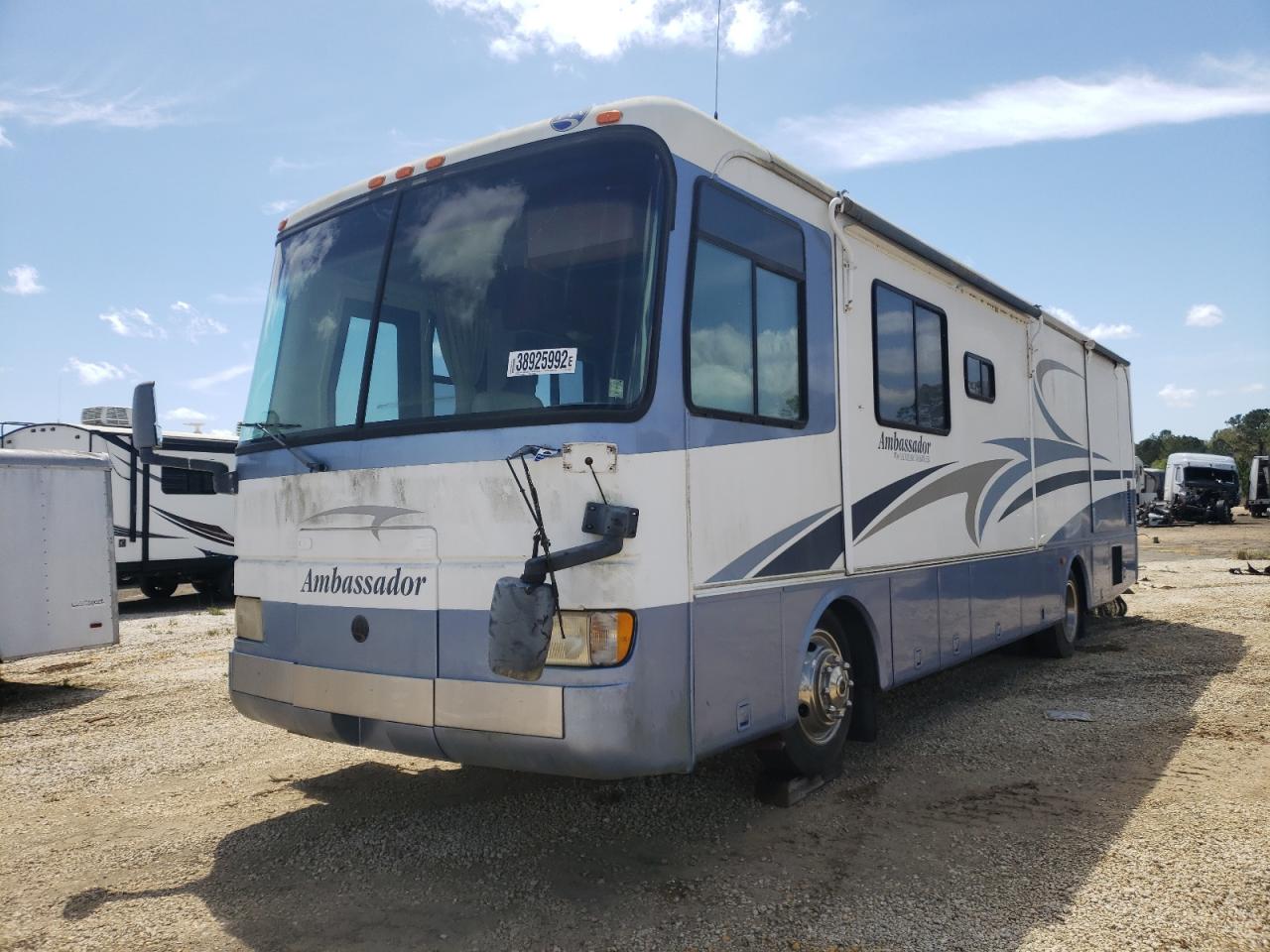 Photo 2 from auction – 2000 HOLI AMBASSADOR with VIN 1RF120315Y2011314