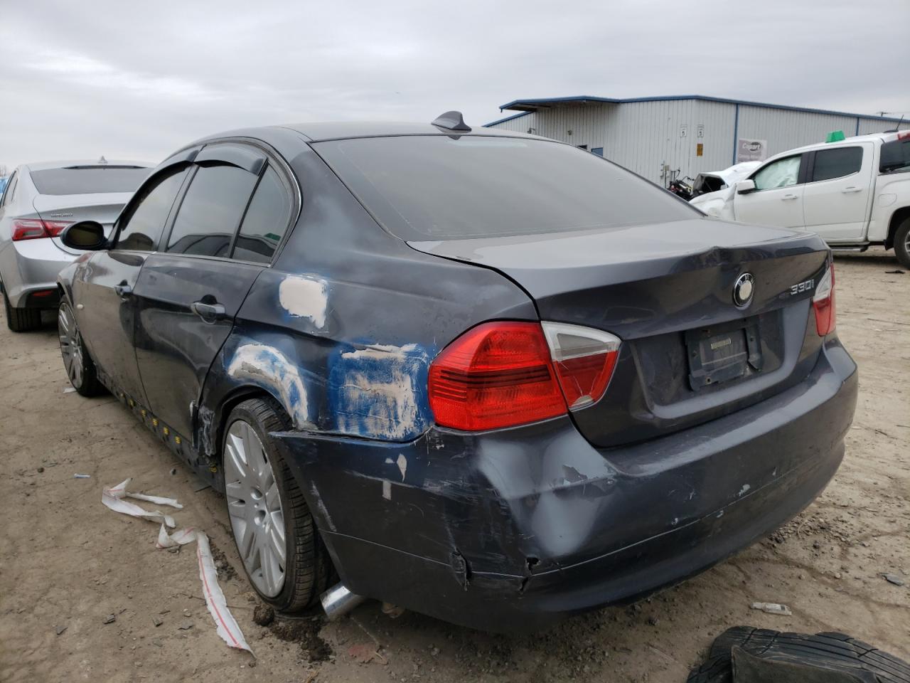 Photo 3 from auction – 2006 BMW 330 I with VIN WBAVB33586KR72514
