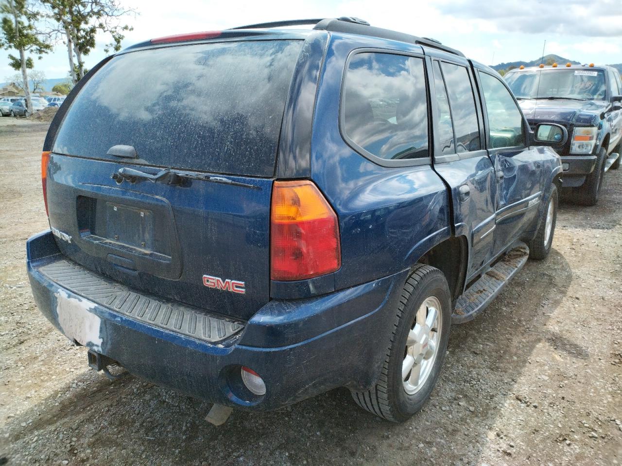 Photo 4 from auction – 2004 GMC ENVOY with VIN 1GKDS13S642315950